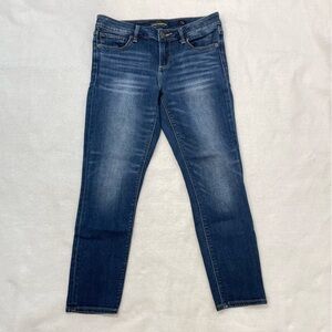 Lucky Brand Lolita Crop denim jeans some whiskering Size 6, waist 28‌